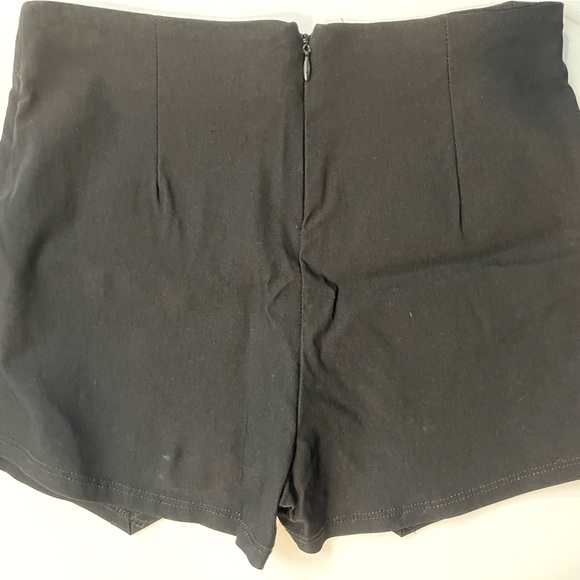 Envelope skort - Picture 2 of 3